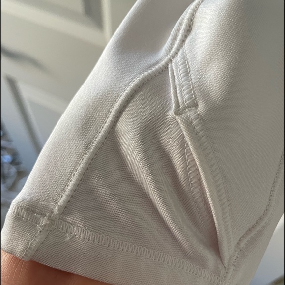 Under Armour Insulated Top - Picture 2 of 4